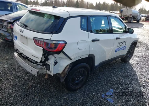 2019 Jeep Compass Sport 4X4 из США, поврежденный, VIN 3C4NJDAB4KT679738